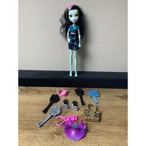 Monster High Voltageous Hair Frankie Stein Doll With Mixed Accessories